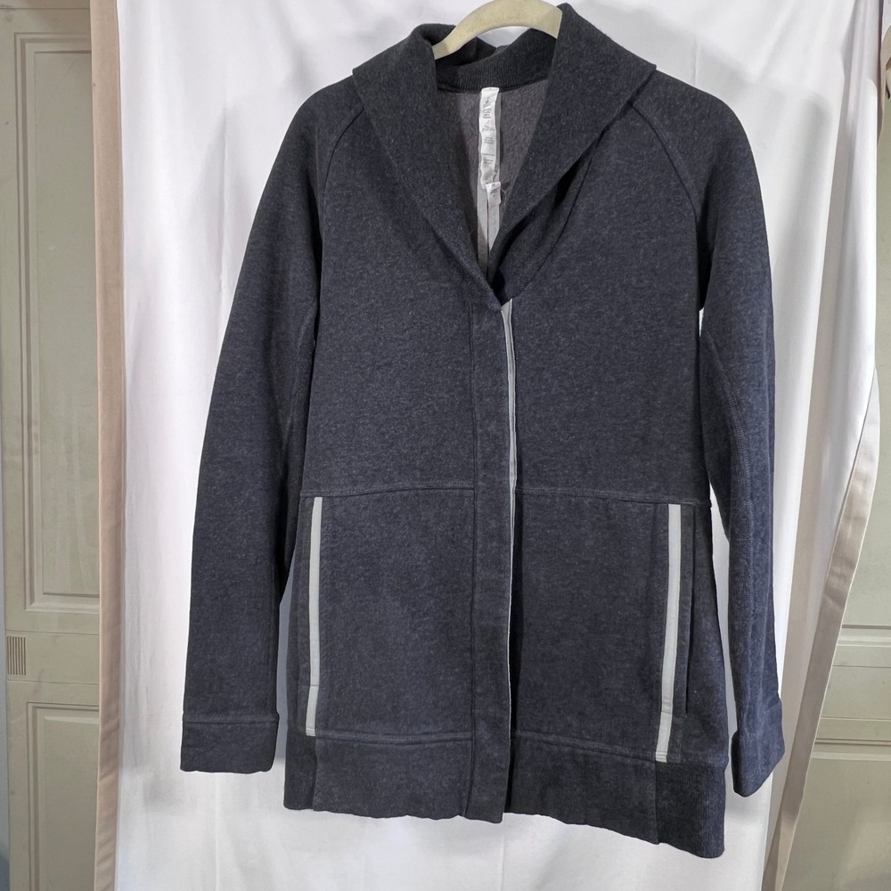 Lululemon Athletica Gray Fleece Shawl Collar Snap Wrap Jacket Womens Size 4 coat